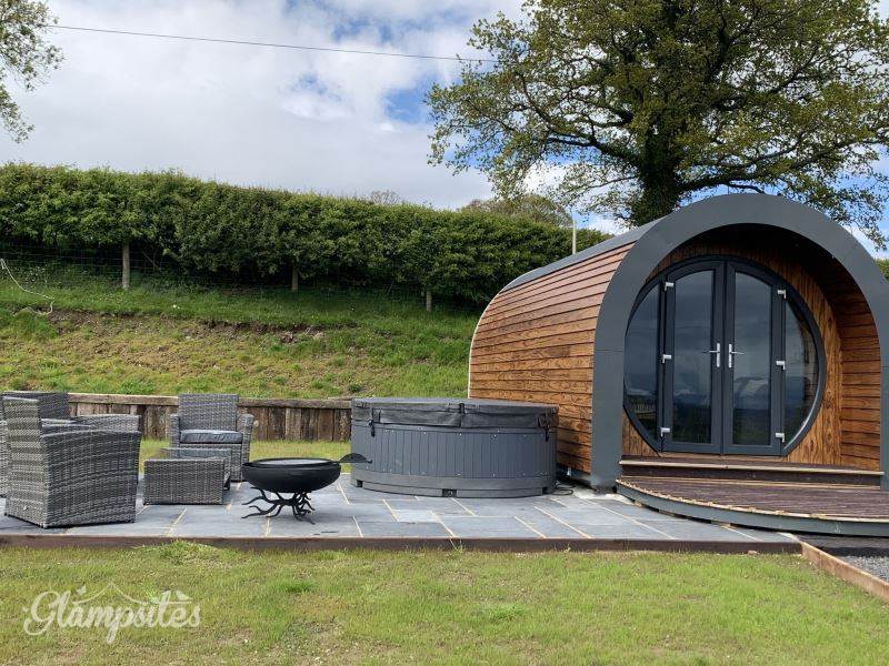 Glamping with hot tub south east best sale